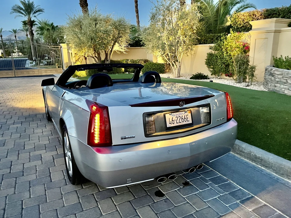 2006 Cadillac XLR - Image 14 of 31