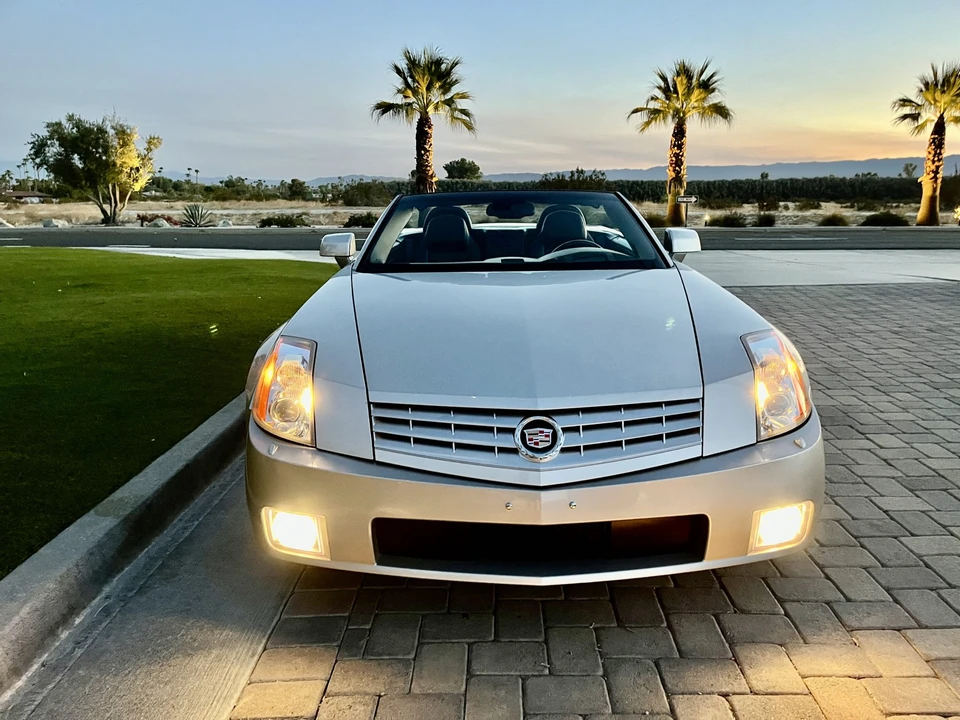 2006 Cadillac XLR - Image 6 of 31