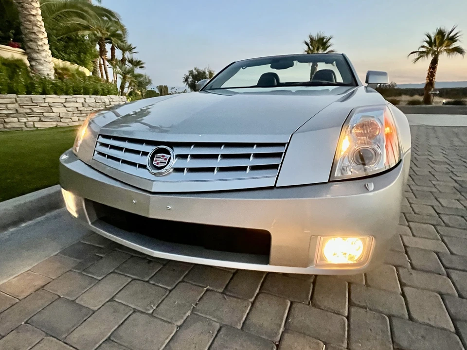 2006 Cadillac XLR - Image 5 of 31