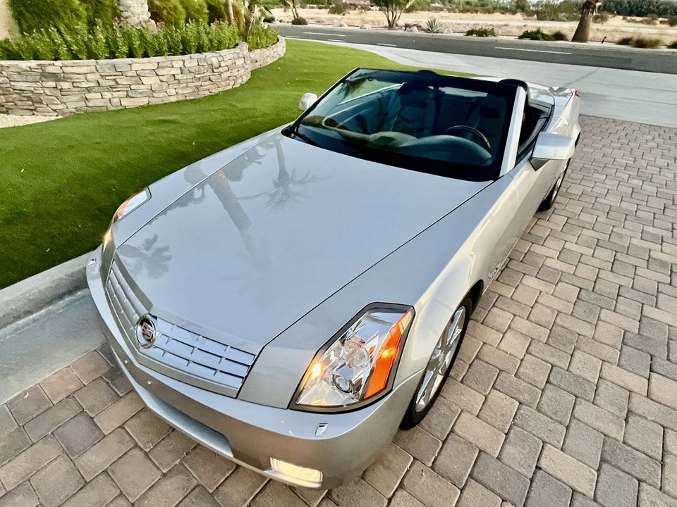 2006 Cadillac XLR - Image 4 of 31