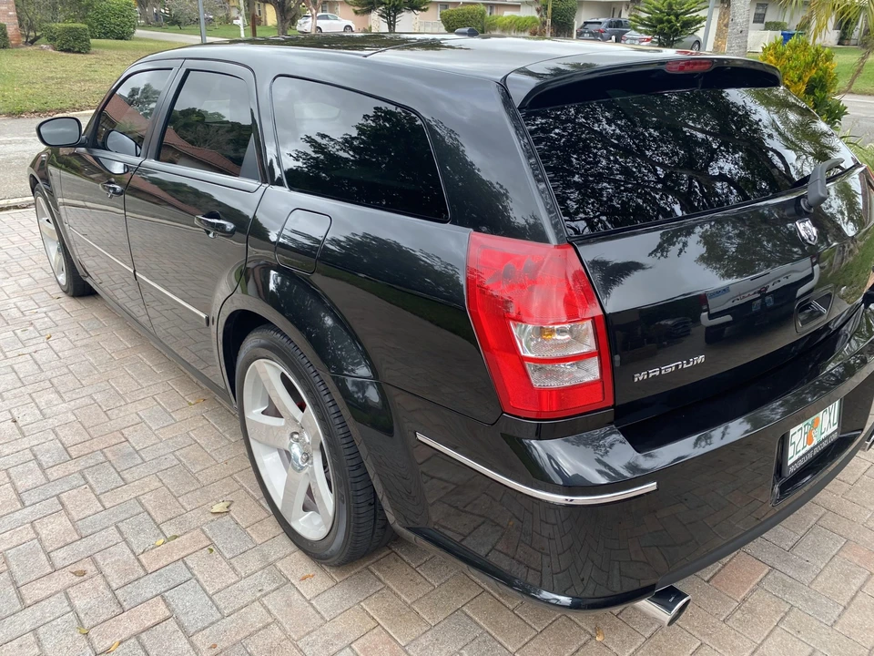 2006 Dodge Magnum SRT8 2nd Gen - Image 18 of 31