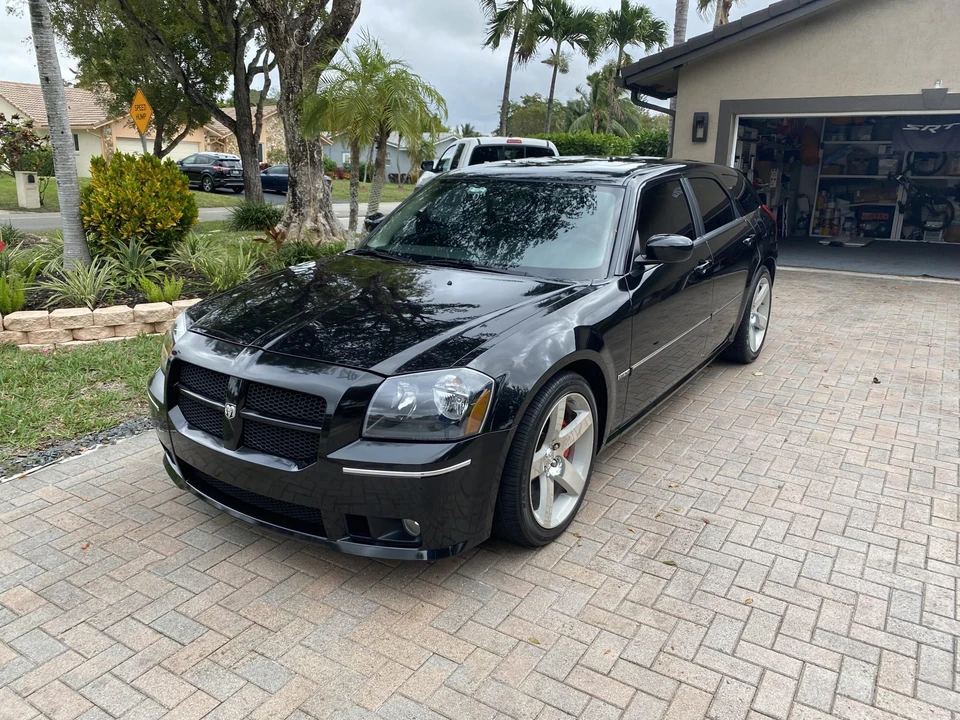 2006 Dodge Magnum SRT8 2nd Gen - Image 2 of 31