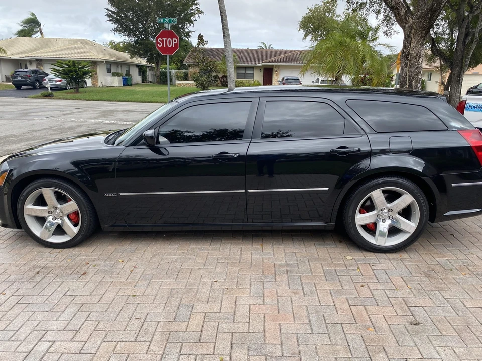 2006 Dodge Magnum SRT8 2nd Gen - Image 16 of 31