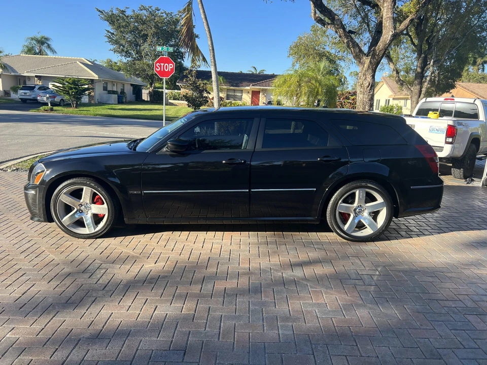 2006 Dodge Magnum SRT8 2nd Gen - Image 3 of 31