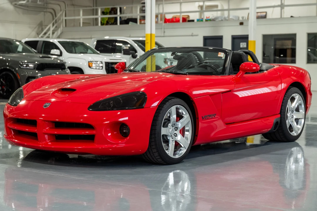 2006 Dodge Viper 3rd Gen - Image 2 of 31