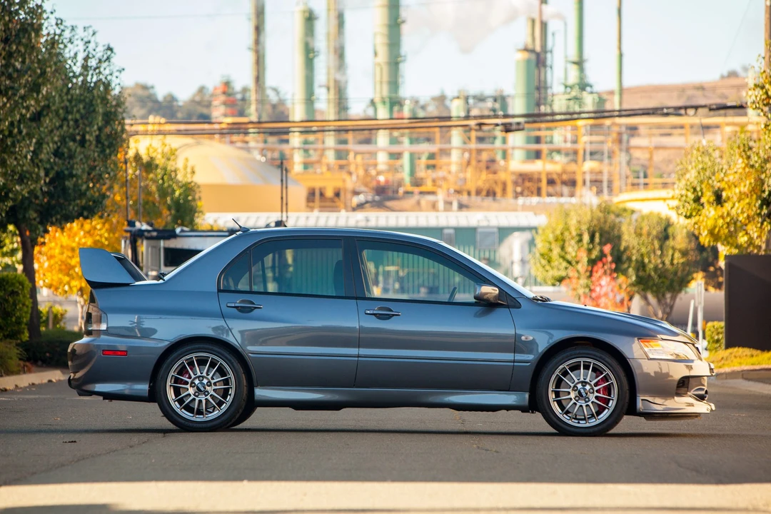 2006 Mitsubishi Lancer Evolution IX 8th Gen - Image 5 of 31