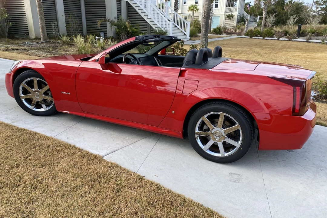 2007 Cadillac XLR - Image 19 of 31