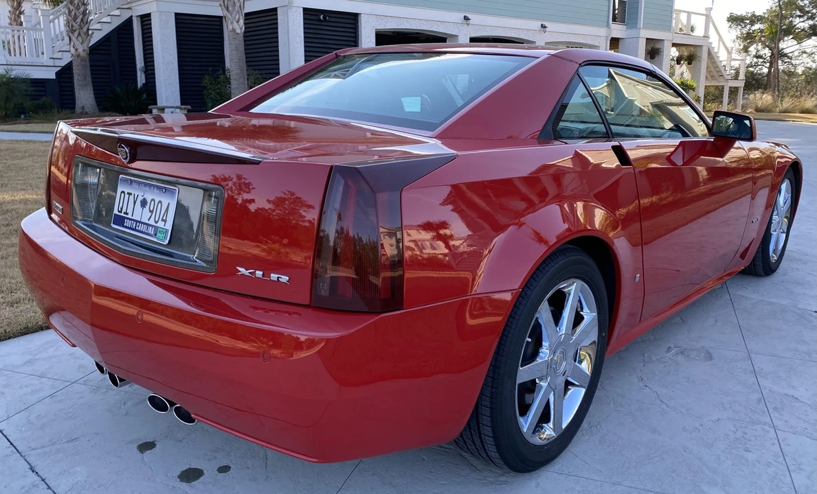 2007 Cadillac XLR - Image 11 of 31