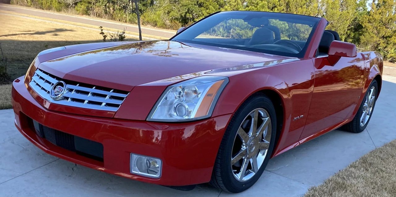 2007 Cadillac XLR - Image 17 of 31