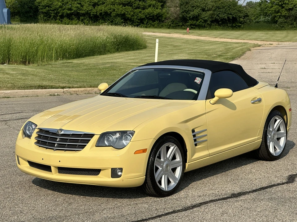2007 Chrysler Crossfire - Image 26 of 31