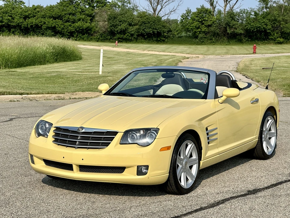 2007 Chrysler Crossfire - Image 9 of 31