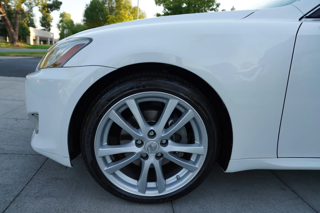 2007 Lexus IS 2nd Gen - Image 19 of 31