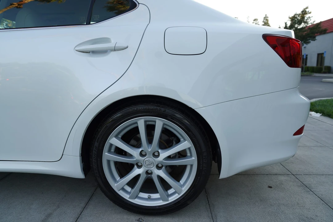 2007 Lexus IS 2nd Gen - Image 20 of 31