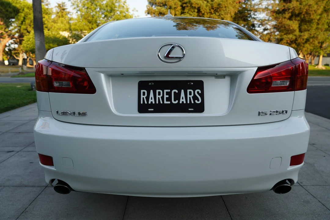 2007 Lexus IS 2nd Gen - Image 28 of 31