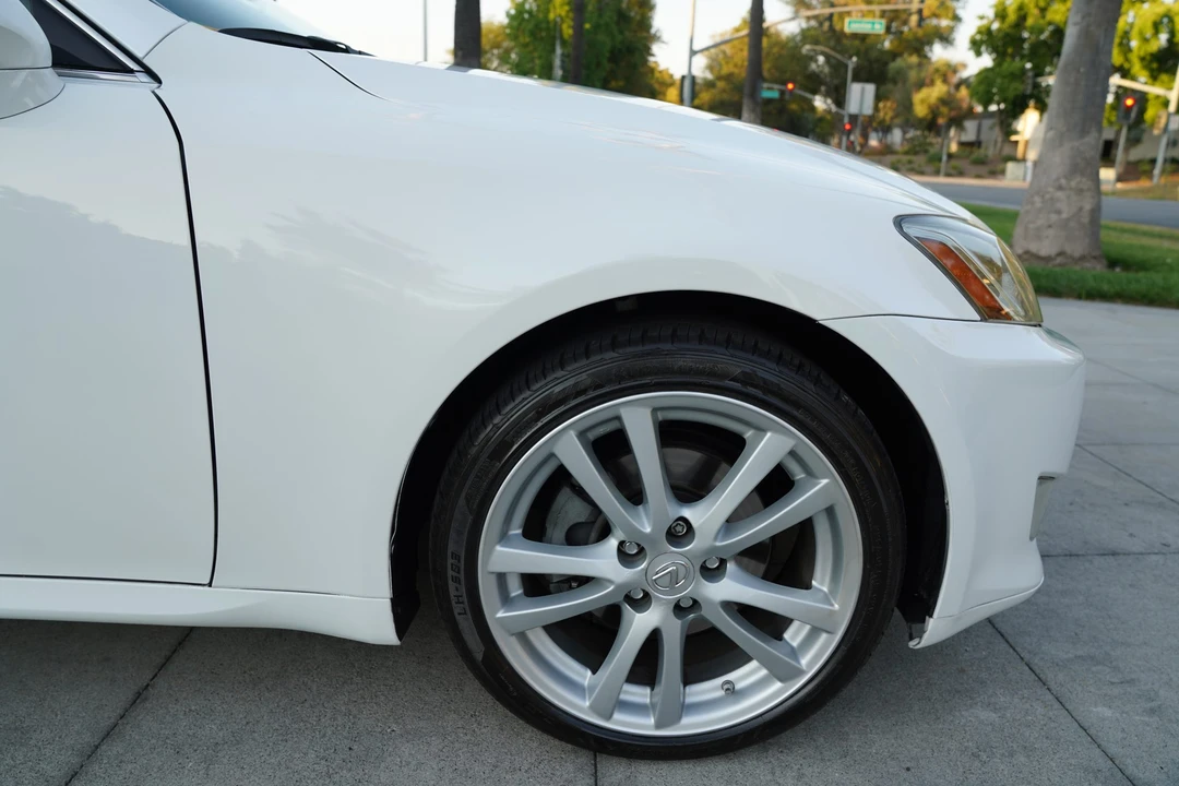 2007 Lexus IS 2nd Gen - Image 22 of 31