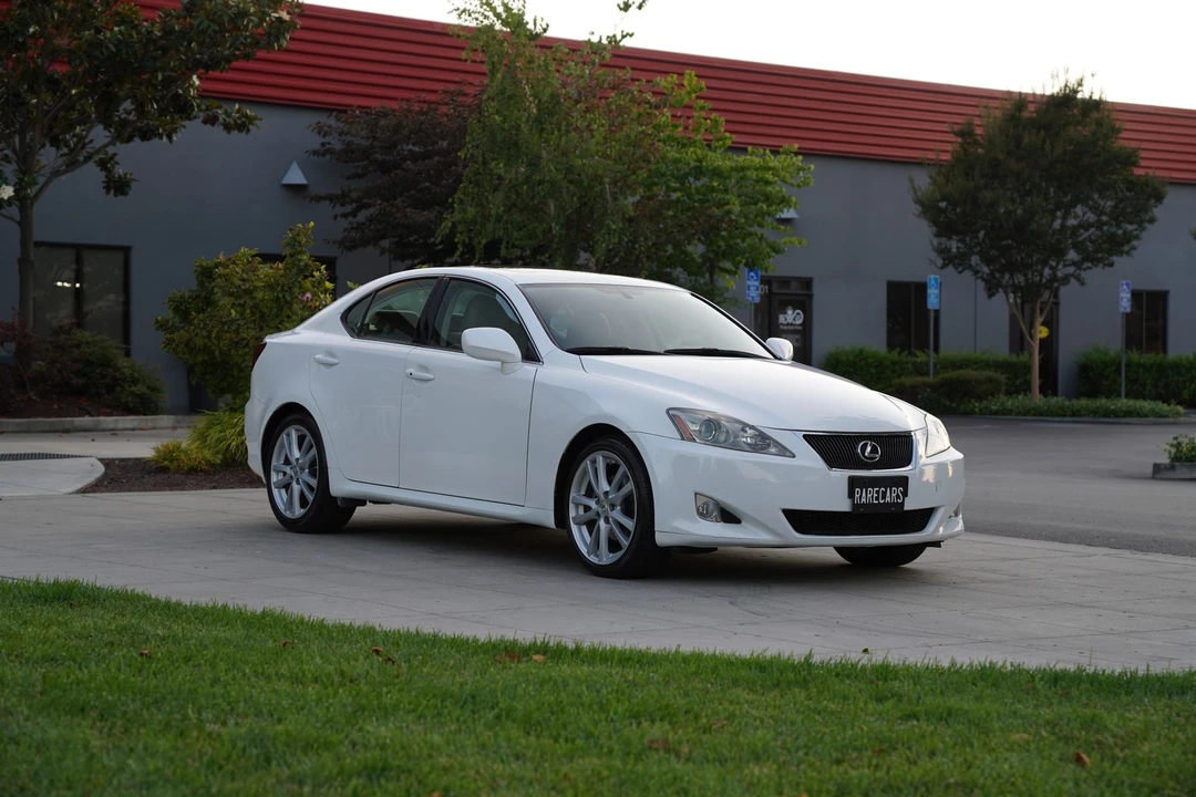 2007 Lexus IS 2nd Gen - Image 7 of 31