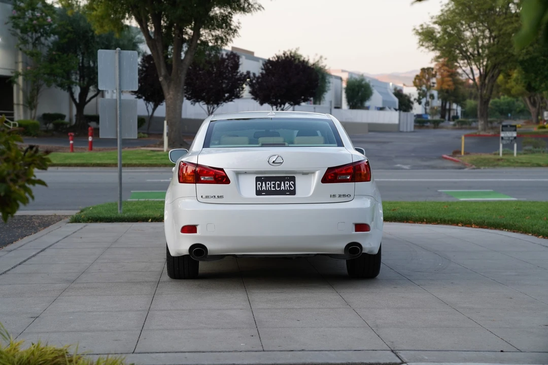 2007 Lexus IS 2nd Gen - Image 14 of 31