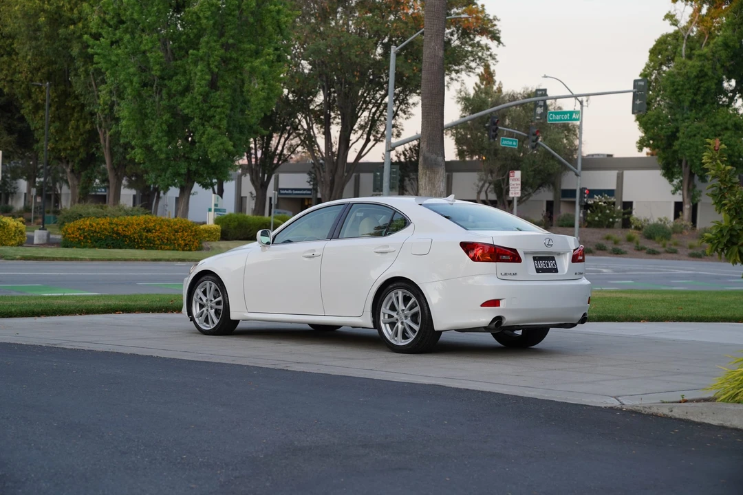 2007 Lexus IS 2nd Gen - Image 15 of 31