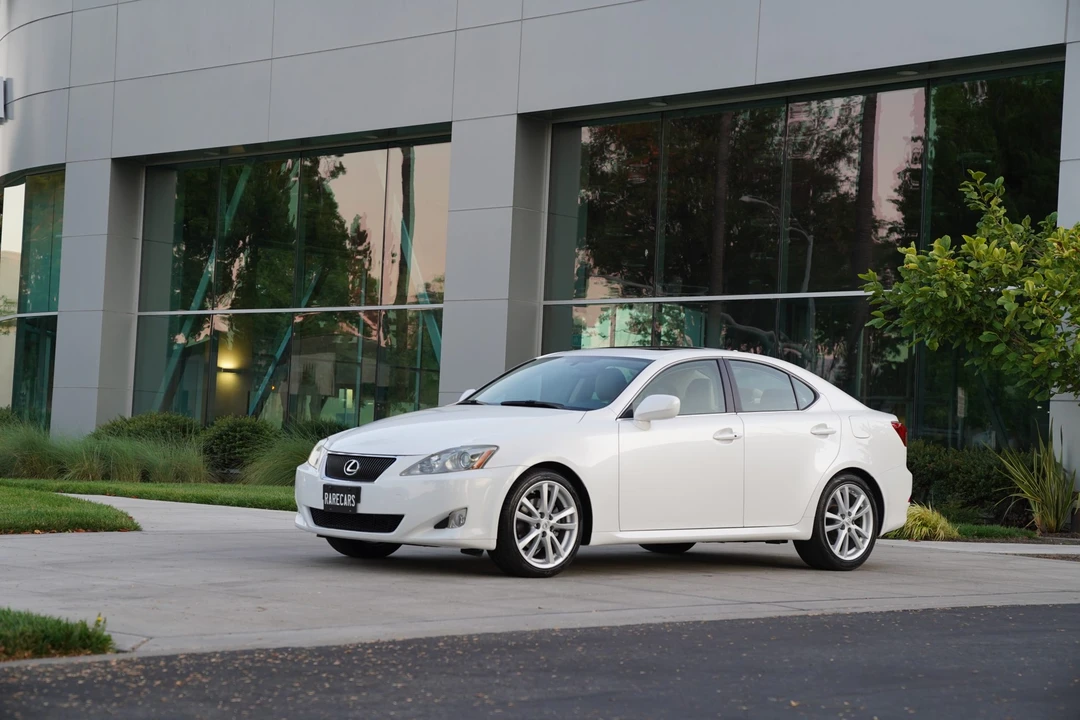 2007 Lexus IS 2nd Gen - Image 2 of 31