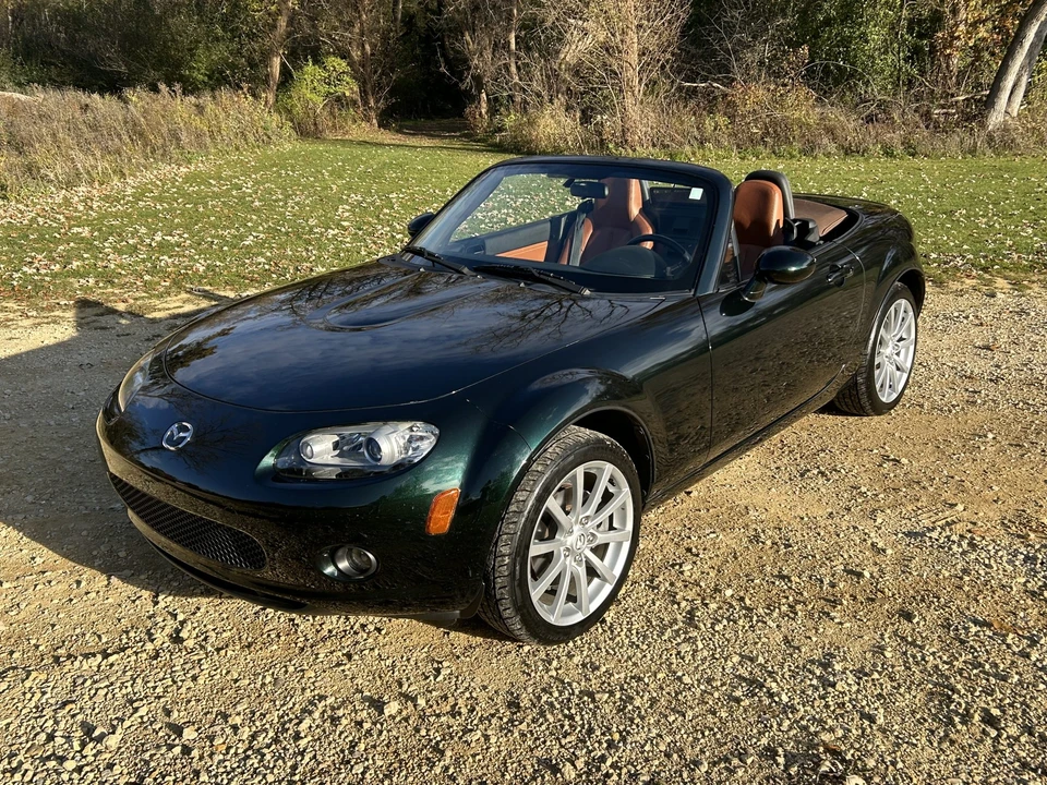 2007 Mazda NC MX-5 Miata - Image 2 of 31
