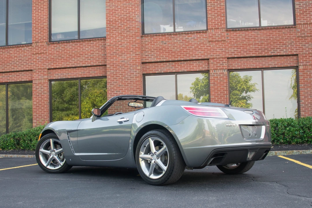 2007 Saturn Sky Red Line - Image 16 of 31