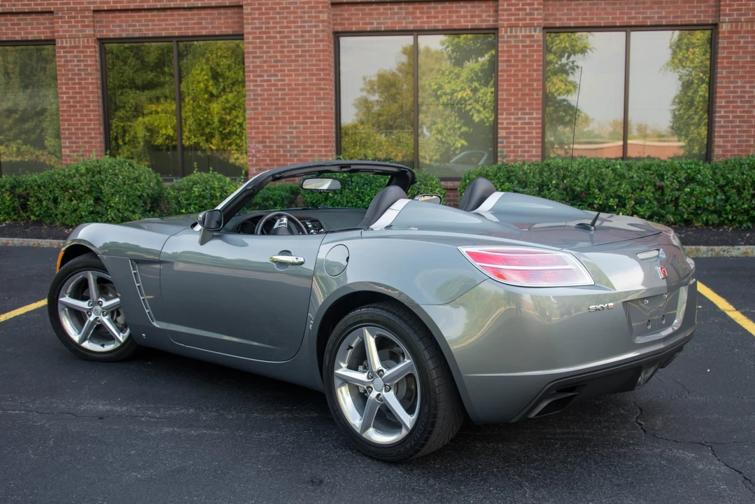 2007 Saturn Sky Red Line - Image 18 of 31