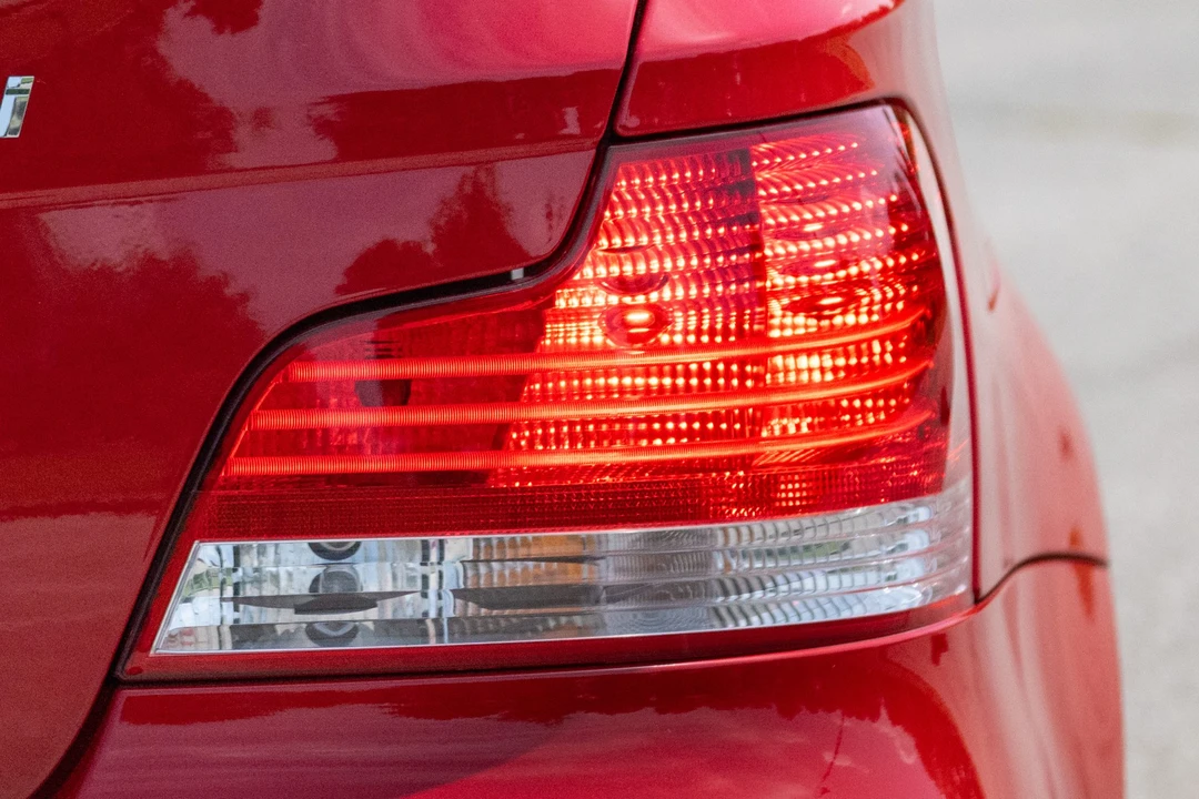2008 BMW E82 135i & 135is - Image 27 of 31