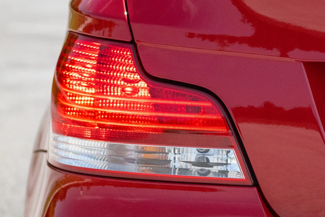 2008 BMW E82 135i & 135is - Image 26 of 31