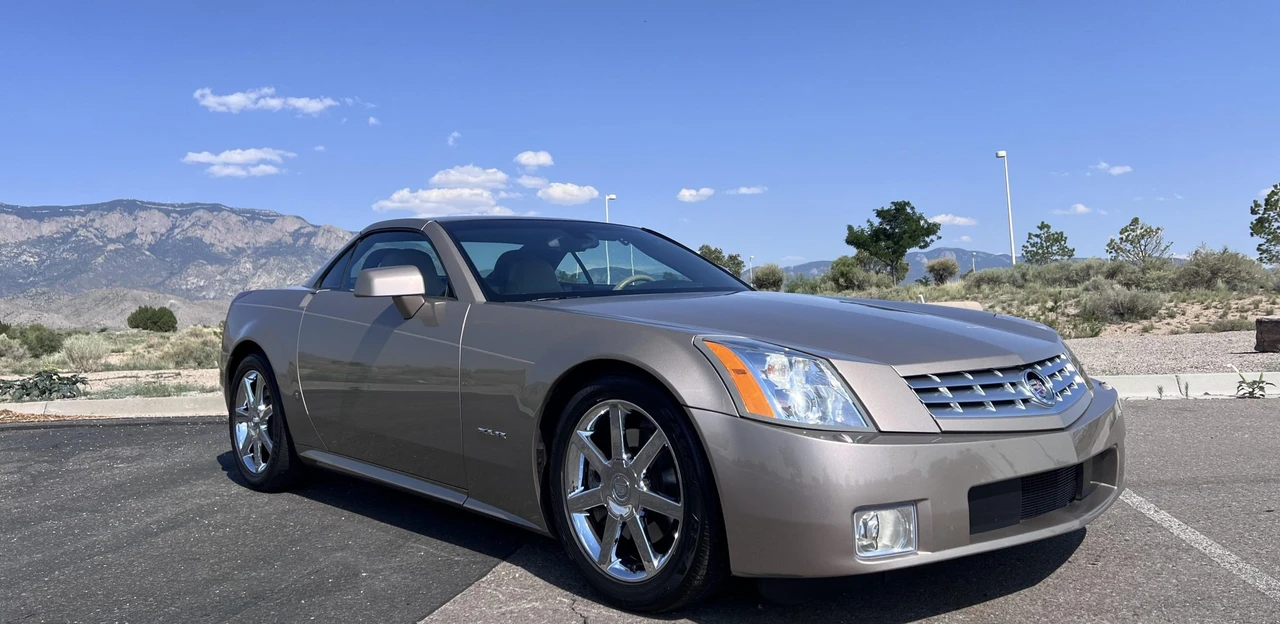 2008 Cadillac XLR - Image 29 of 31