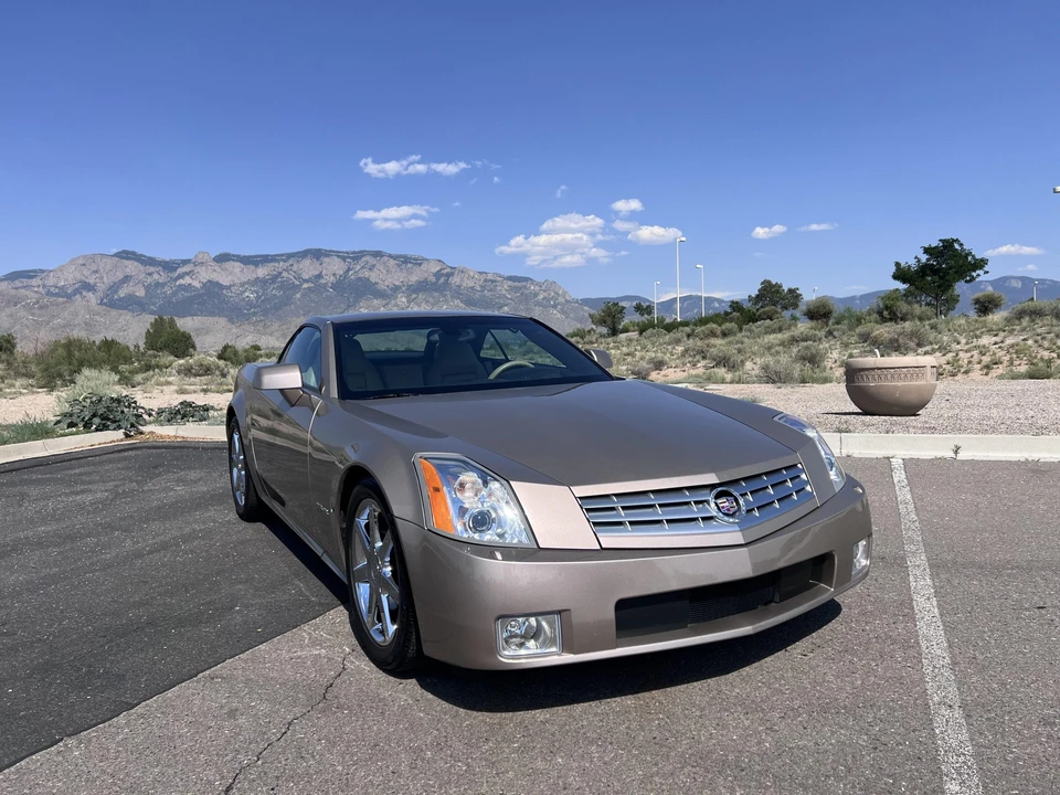 2008 Cadillac XLR - Image 25 of 31