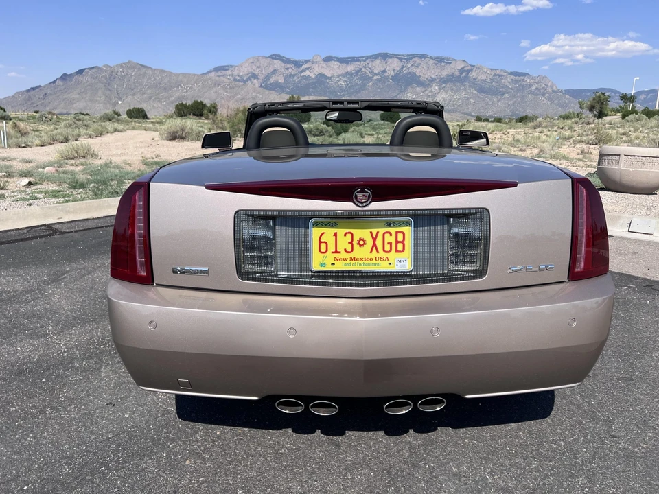 2008 Cadillac XLR - Image 11 of 31