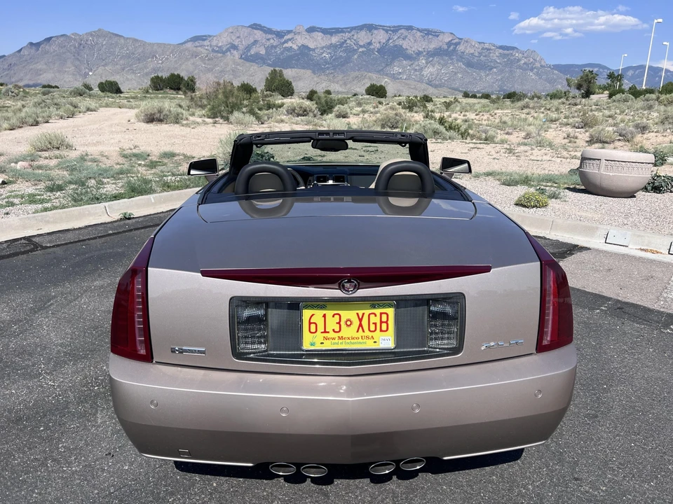 2008 Cadillac XLR - Image 10 of 31