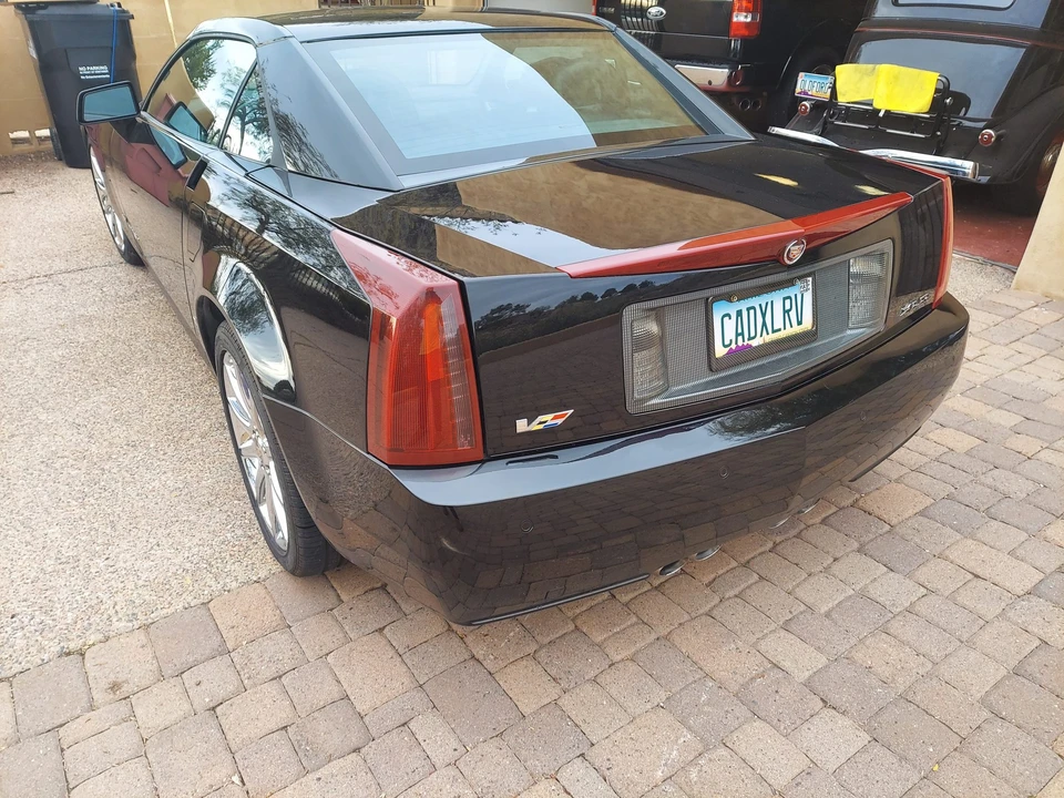2008 Cadillac XLR-V - Image 4 of 31