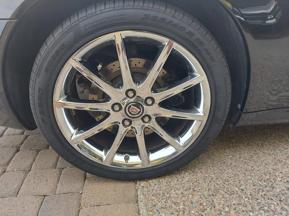 2008 Cadillac XLR-V - Image 23 of 31