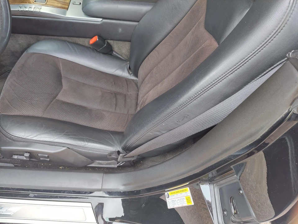 2008 Cadillac XLR-V - Image 30 of 31