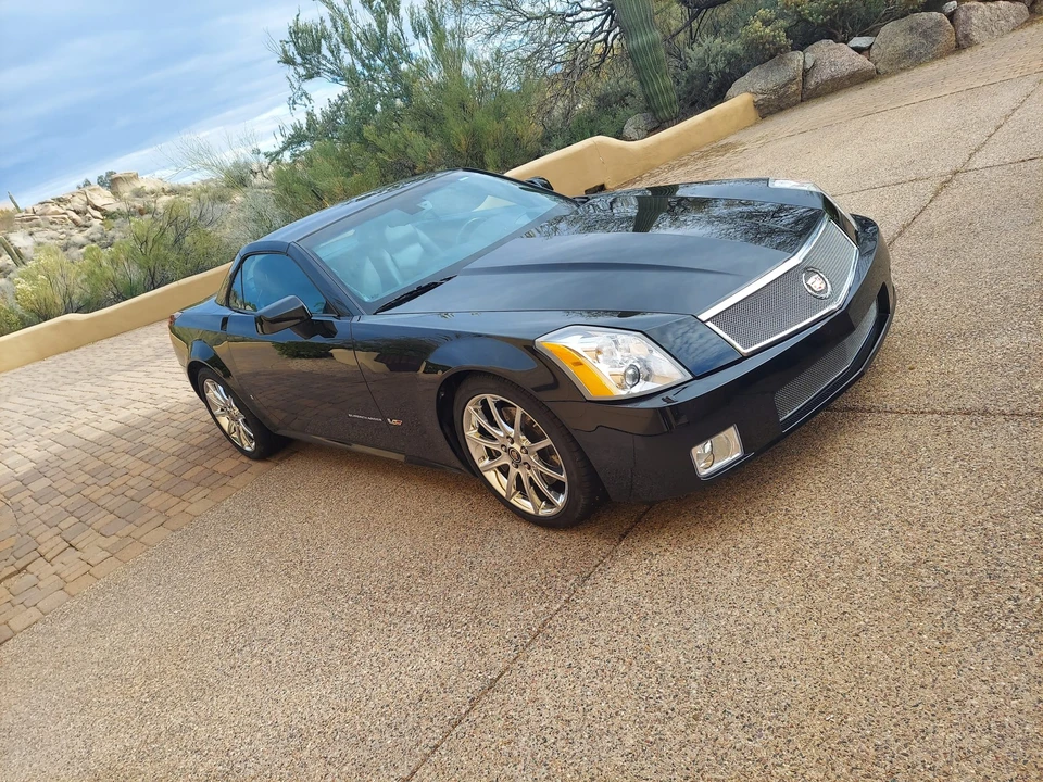 2008 Cadillac XLR-V - Image 5 of 31