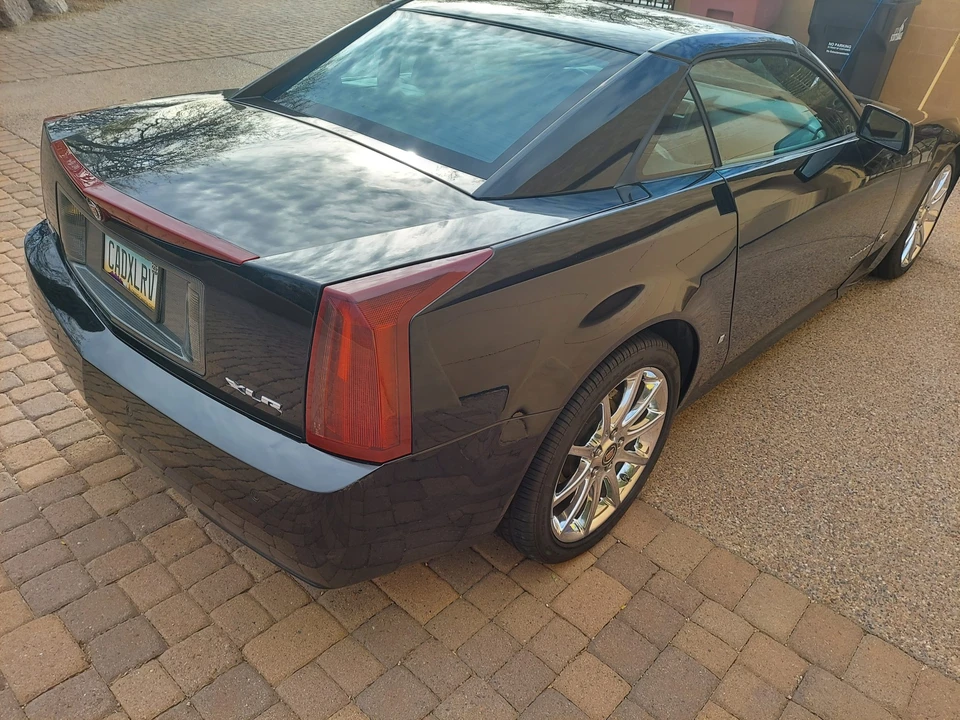 2008 Cadillac XLR-V - Image 15 of 31