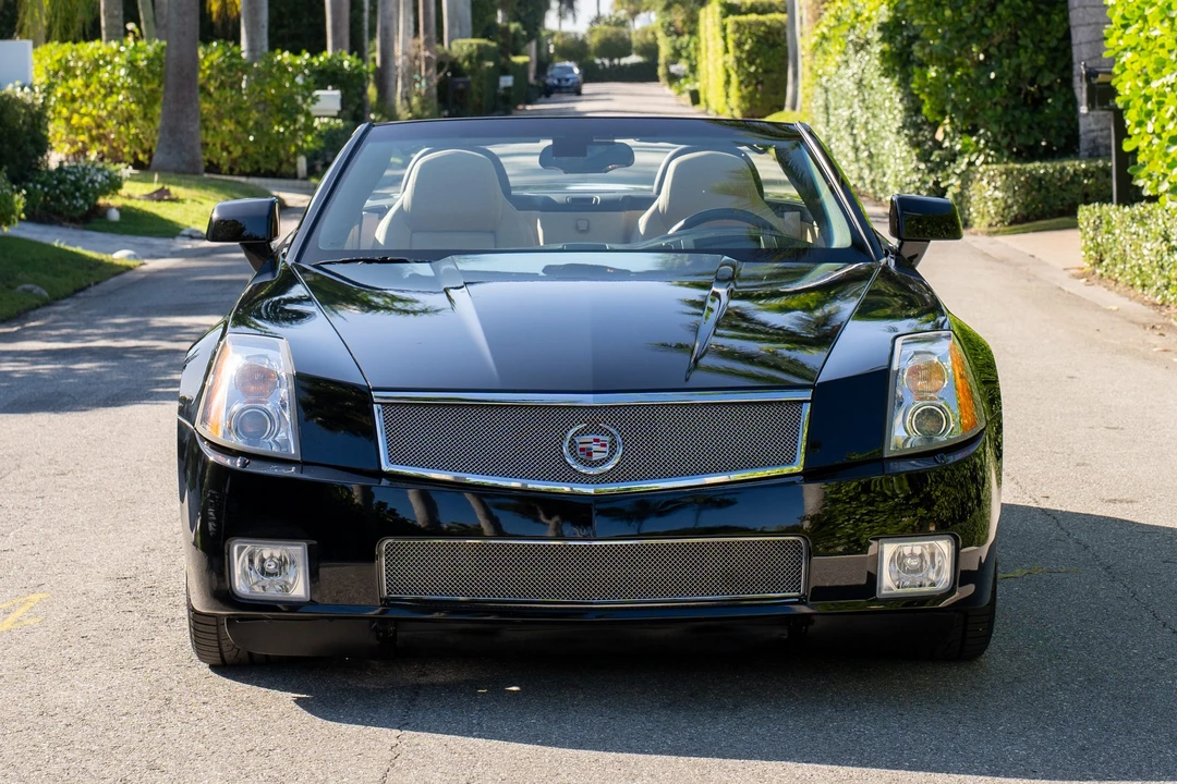 2008 Cadillac XLR-V - Image 9 of 31
