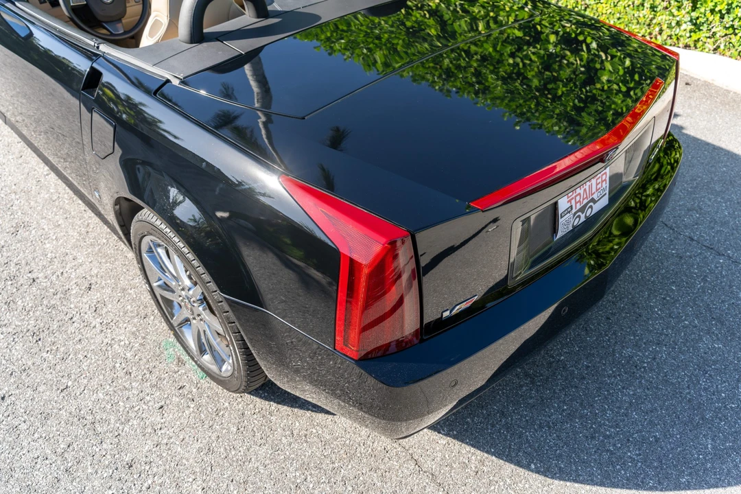 2008 Cadillac XLR-V - Image 23 of 31