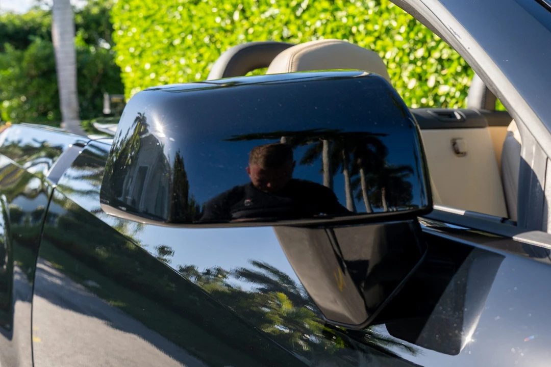 2008 Cadillac XLR-V - Image 26 of 31