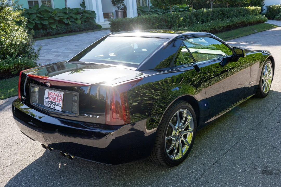 2008 Cadillac XLR-V - Image 15 of 31