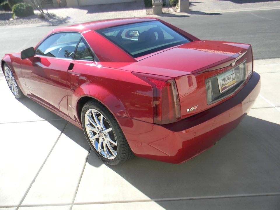 2008 Cadillac XLR-V - Image 8 of 31