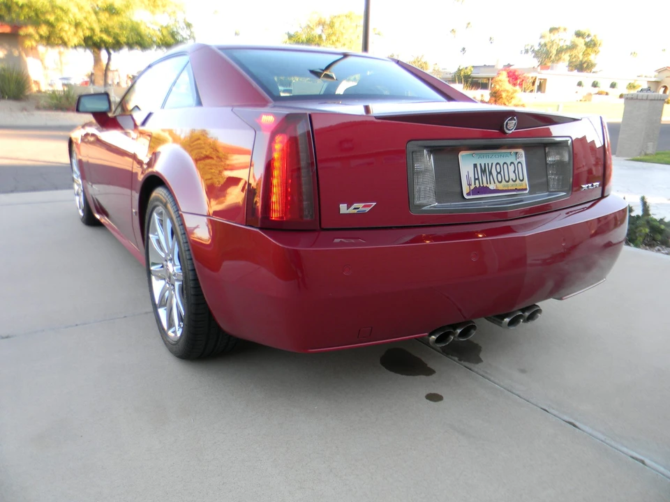 2008 Cadillac XLR-V - Image 11 of 31