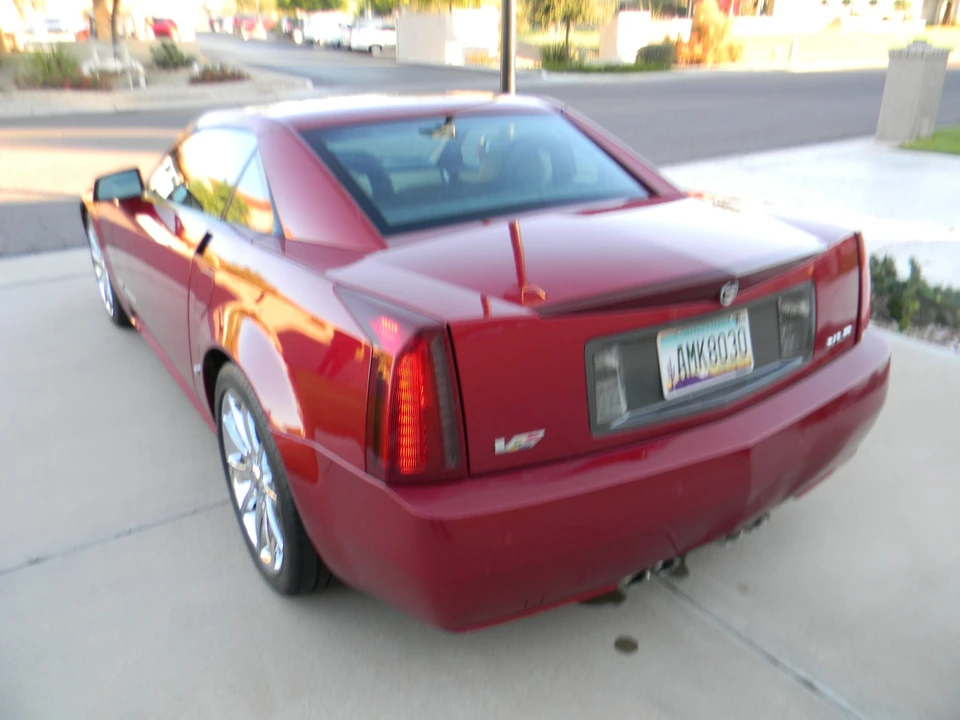 2008 Cadillac XLR-V - Image 10 of 31