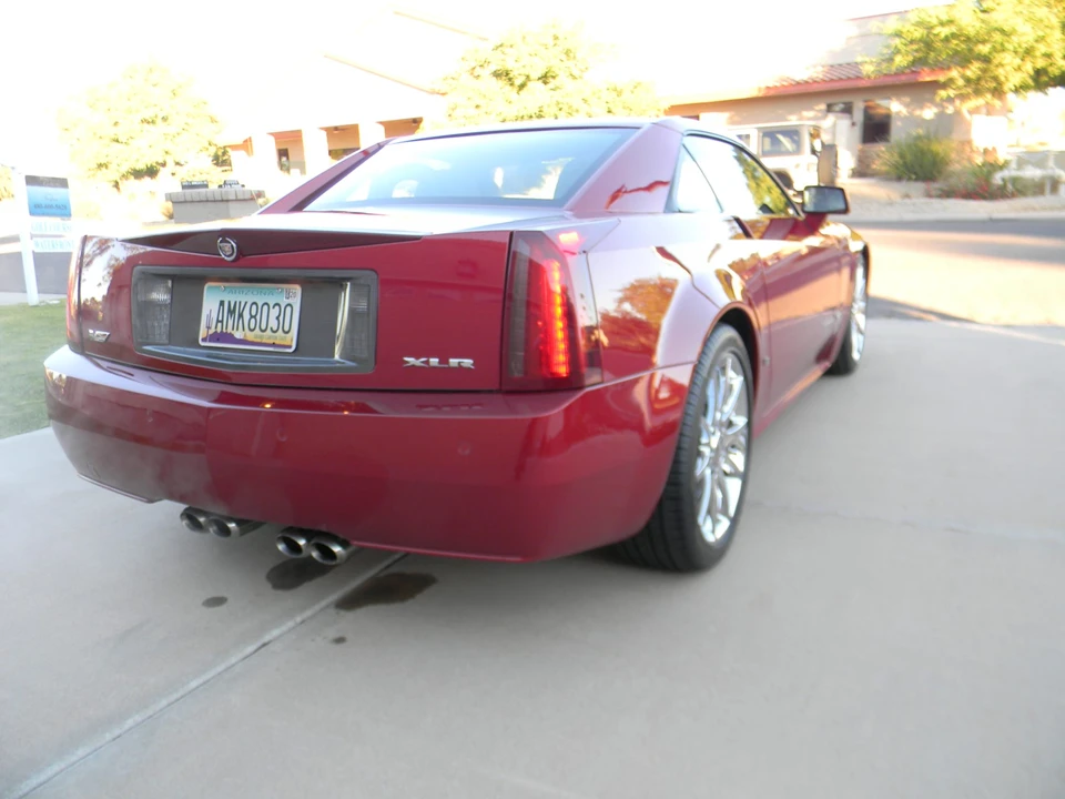 2008 Cadillac XLR-V - Image 16 of 31
