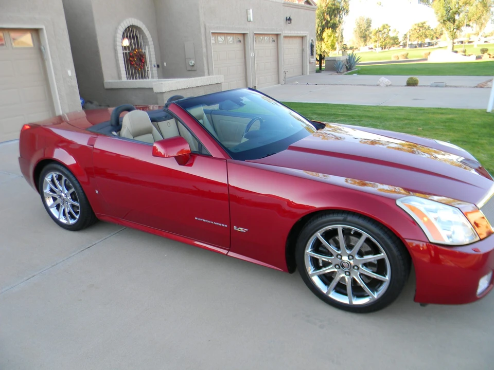 2008 Cadillac XLR-V - Image 26 of 31