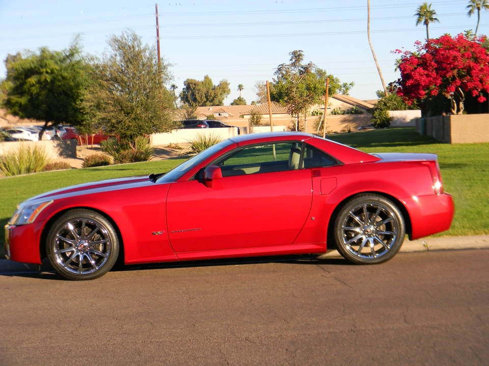 2008 Cadillac XLR-V - Image 6 of 31