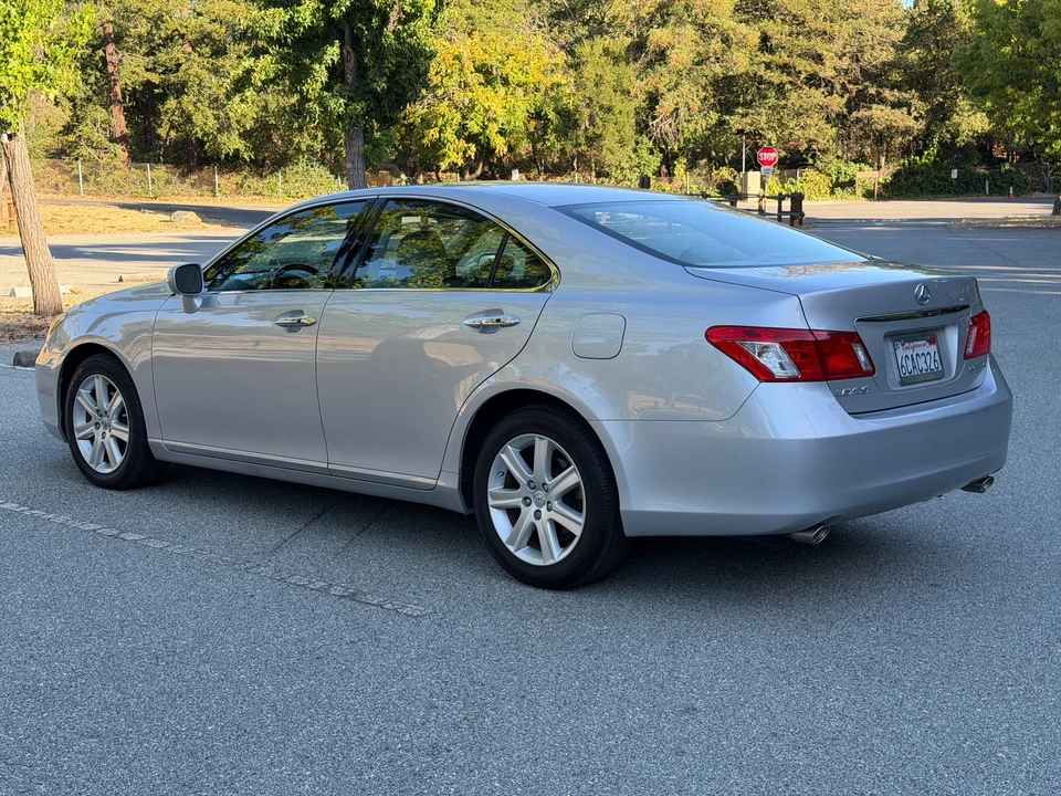 2008 Lexus ES 5th Gen - Image 5 of 31