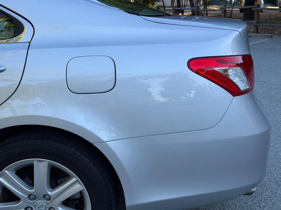 2008 Lexus ES 5th Gen - Image 18 of 31