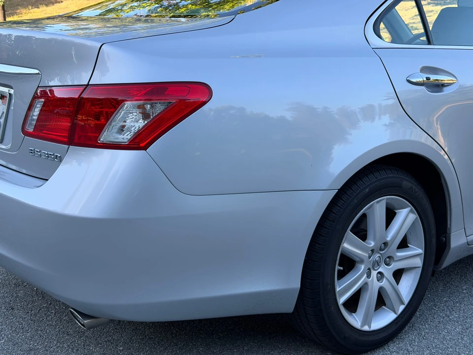 2008 Lexus ES 5th Gen - Image 20 of 31